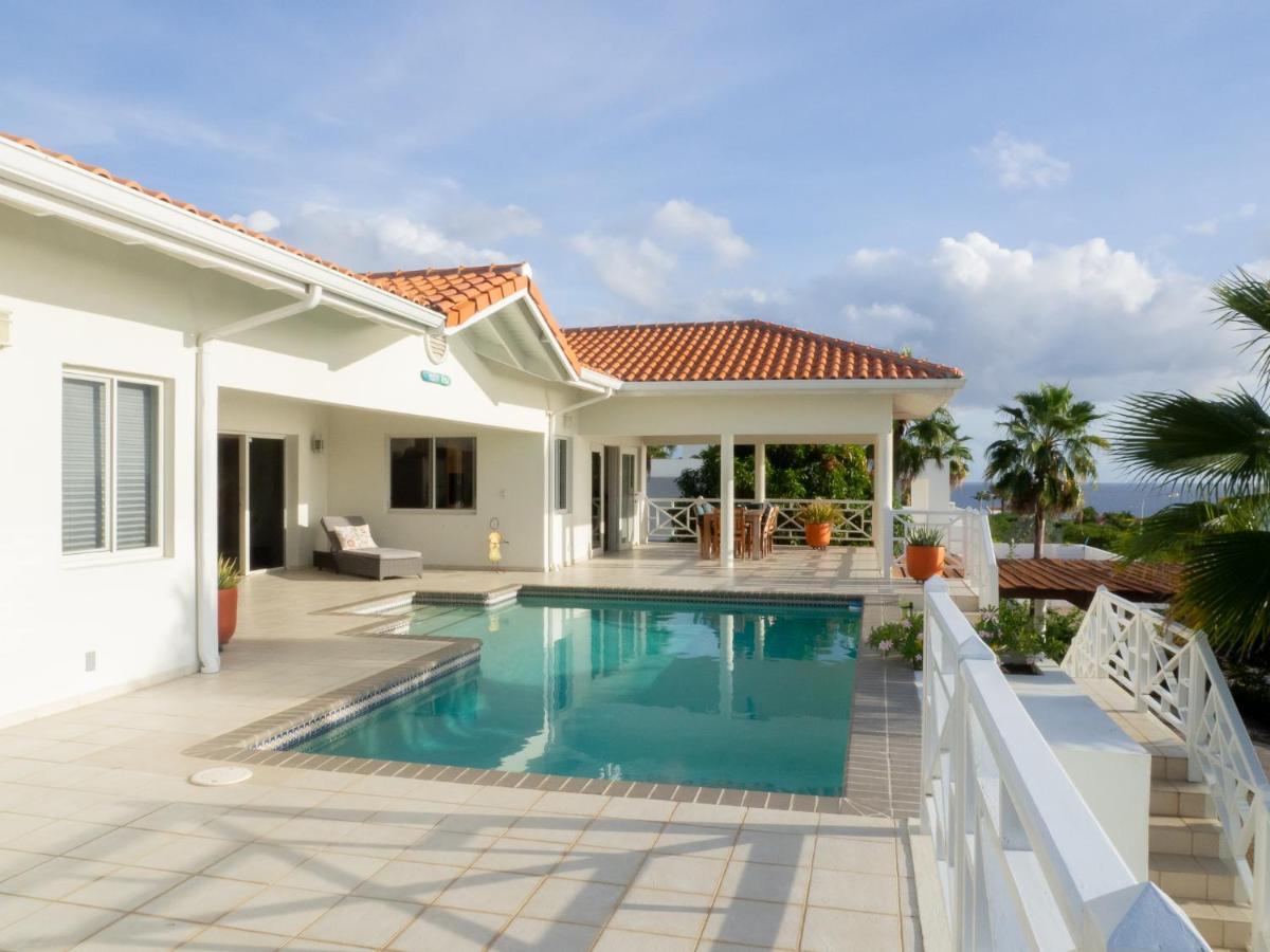 Villa Happy View Willibrordus Esterno foto